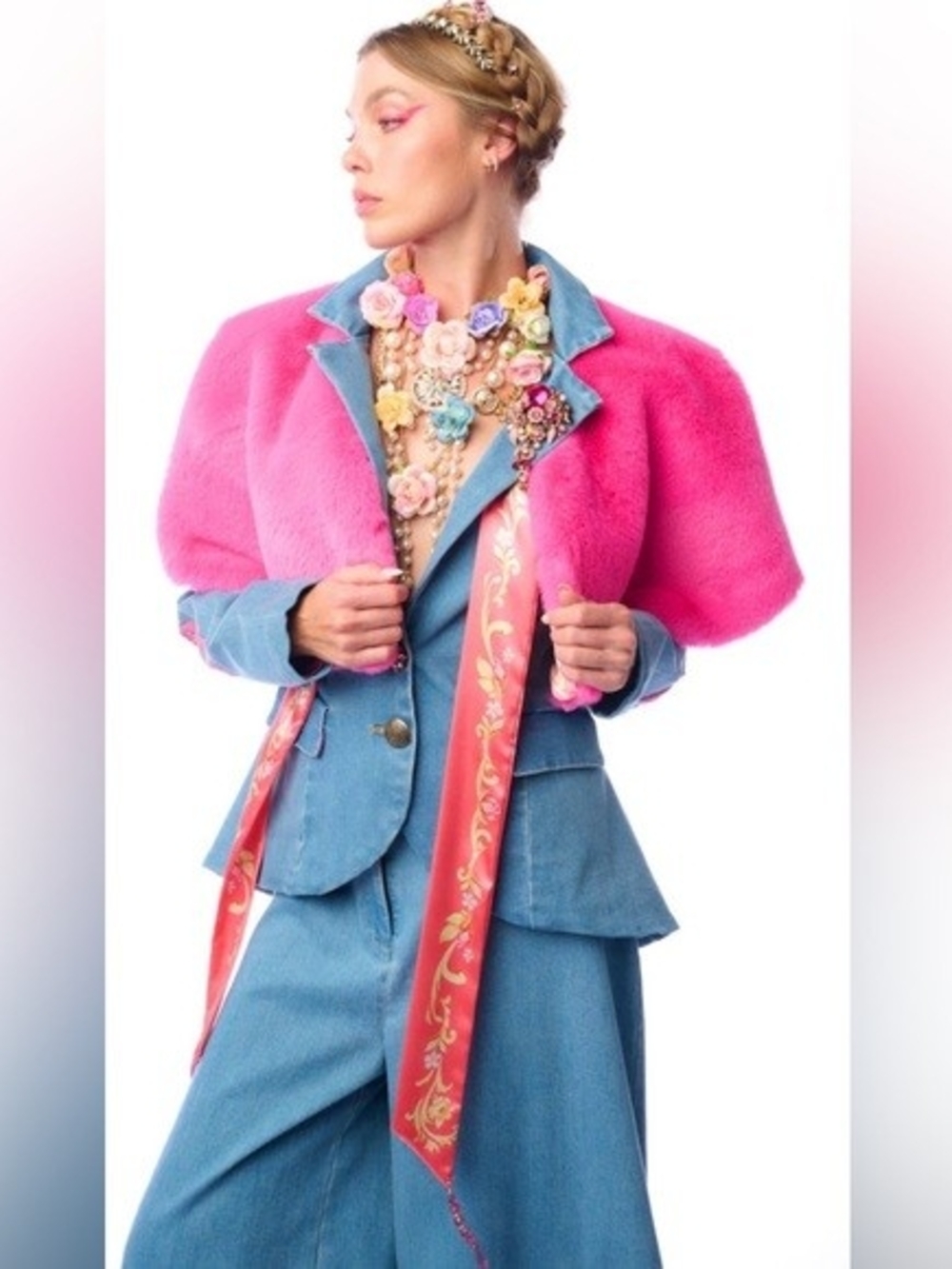 Aratta Pink Faux-Fur Cape